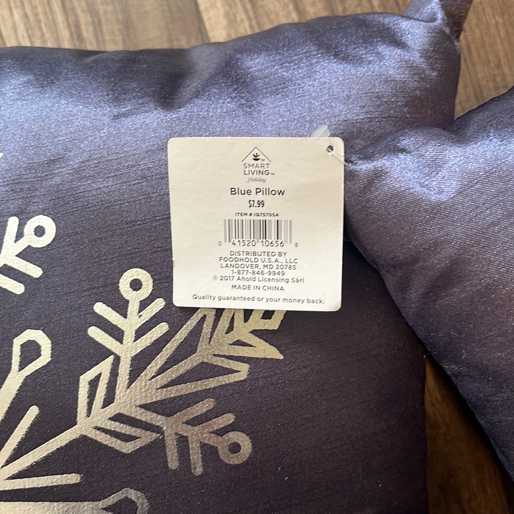Blue Snowflake Pillows - Picture 4 of 8